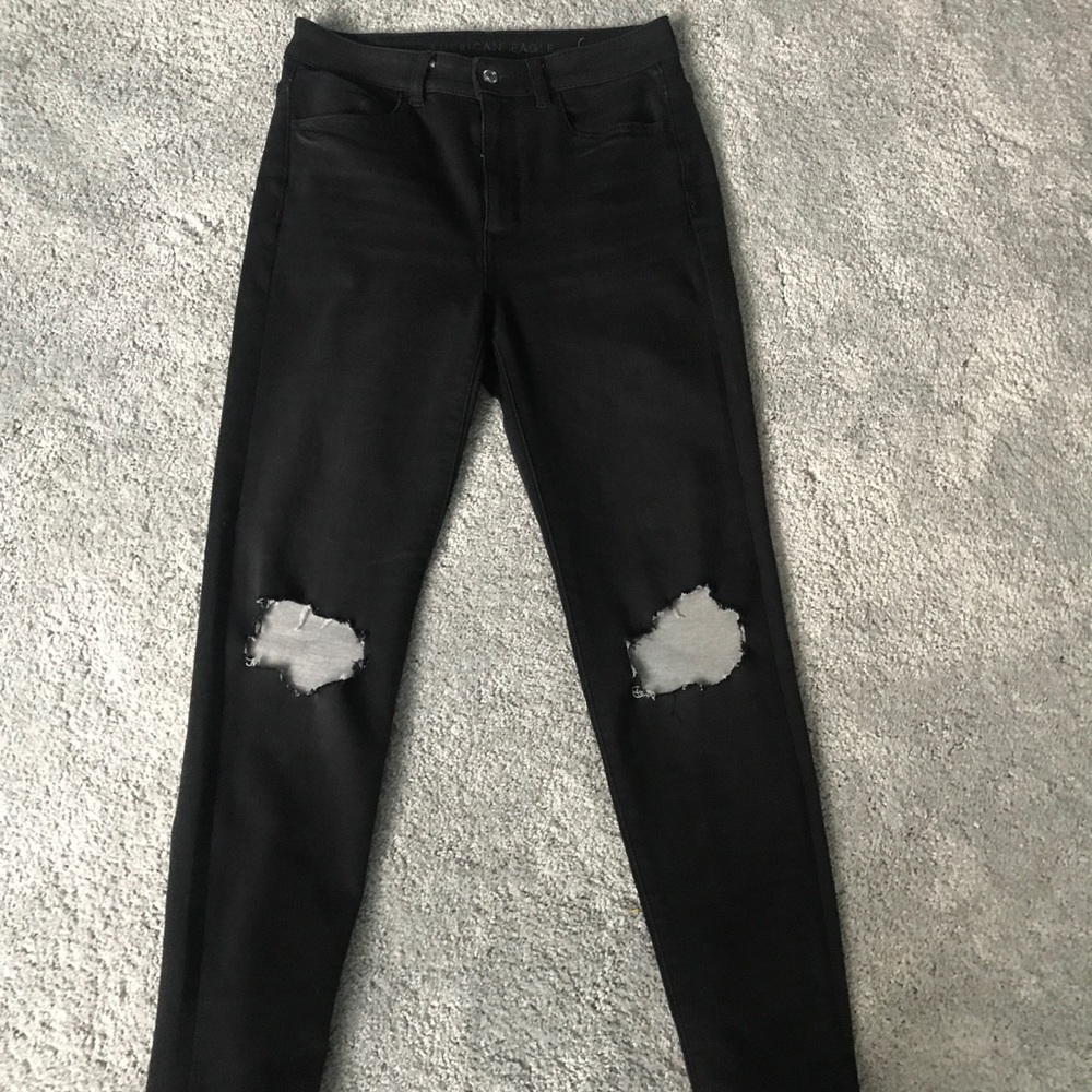 AE distressed knee jeggings